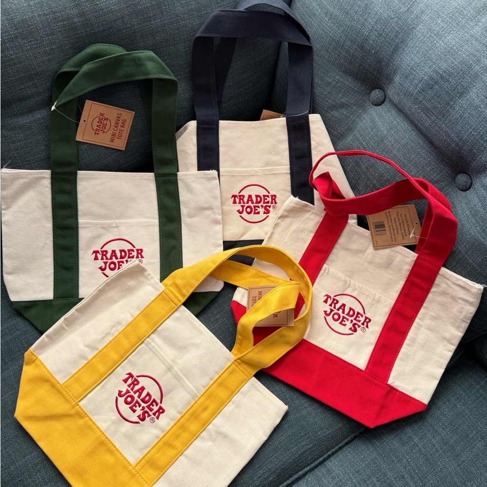 NWT Trader Joe’s mini canvas tote bags set of 4